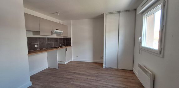 Location Appartement 1 pièce 25m² LIMOGES 87000 - Photo 2