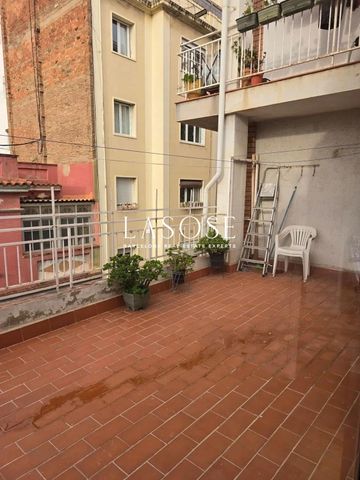 52m² Penthouse to rent in Camp d en Grassot i Gràcia Nova, Barcelona - Photo 3