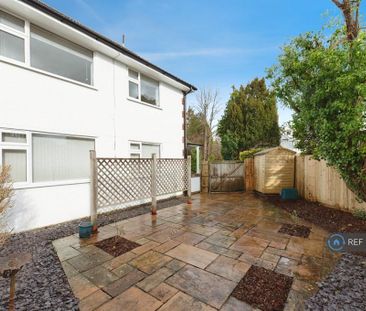 2 bedroom maisonette to rent - Photo 5