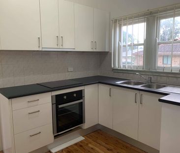 2 BEDROOM HOME WITH AIR CONDITIONING - Photo 5