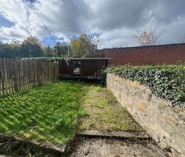 2 bedroom ground floor flat to rent - Photo 1