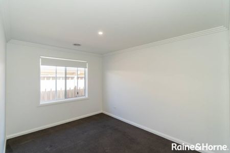 LIVE IN THE LAP OF LUXURY - Photo 2