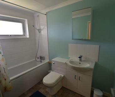 4 Bed Terraced House, Spring Terrace, RG2 - Photo 4