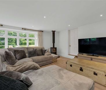 A fantastic detached four bedroom home located in a quiet village l... - Photo 6