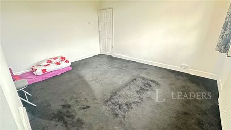 3 bedroom house to rent Crawley Green Road, Luton, Bedfordshire, LU2 - Photo 5