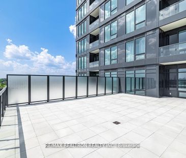 For Lease - 3 Rosewater Street Unit# 708W, Richmond Hill, Ontario - Photo 2