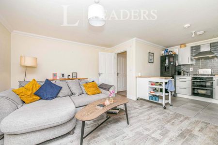 2 bedroom flat to rent - Photo 5