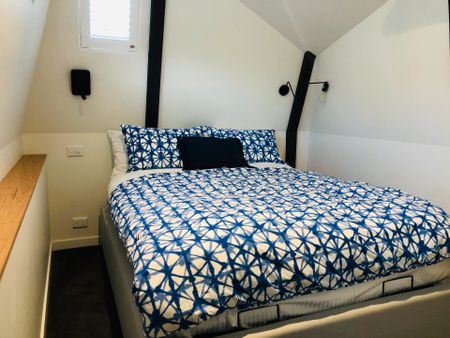 Modern Furnished Studio in the Heart of Elwood - Photo 4