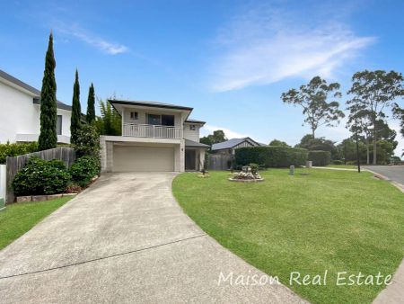 “Large Family Home High on the Hill in The Cascades” - Photo 3
