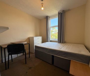 5 bedroom detached house to rent - Photo 5