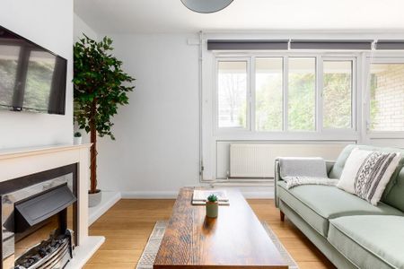 2 bedroom ground floor flat to rent - Photo 3