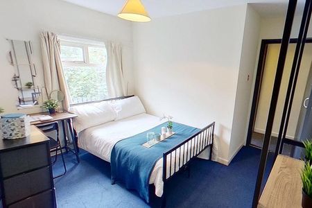 4 bedroom maisonette to rent - Photo 3