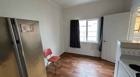 WAITARA - 3 BEDROOMS - Photo 2