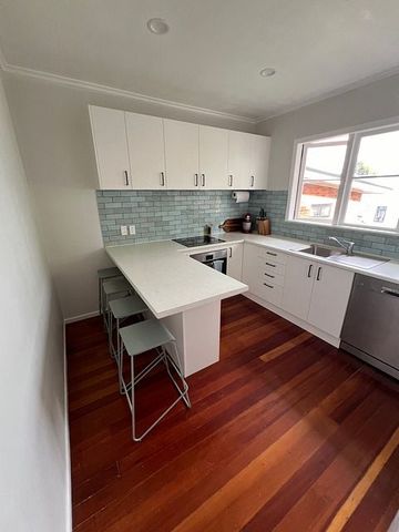 Charming 2BR Onehunga Retreat - Photo 5
