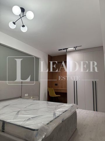 Apartament Modern cu 4 Camere - Fotografie 4