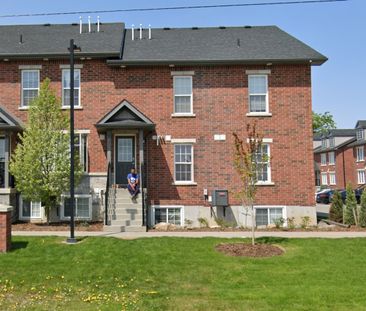 For Lease - 252 Penetanguishene Road Unit# 9, Barrie, Ontario - Photo 1