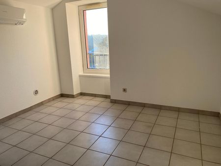 Location Appartement 2 pièces 52m² LABEGUDE 07200 - Photo 2