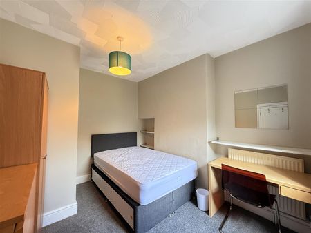 21 Friars Road - Photo 4