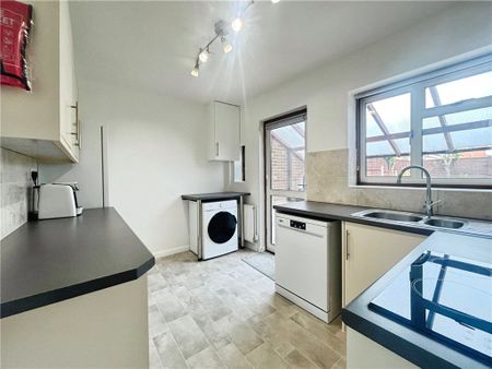 Terrace Road, Walton-on-Thames, Surrey, KT12 2ED - Photo 4