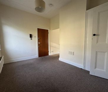 Studio to rent - Photo 6