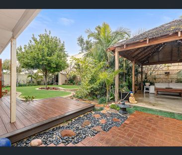 Spacious Family Home in Sought-After Kinross - Photo 4