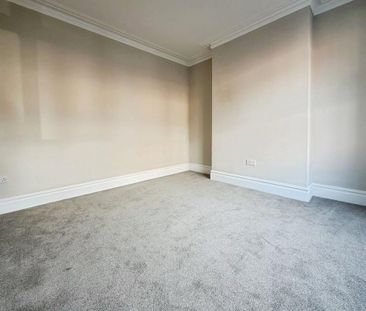 4 bedroom terraced house to rent - Photo 2