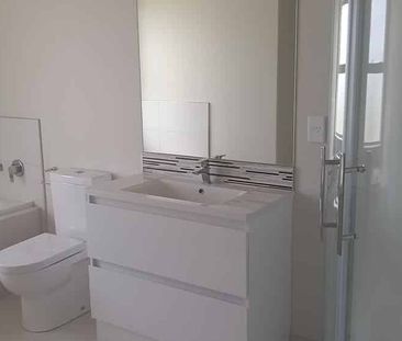 4 BEDROOM - 2 STOREY - GARAGE - Photo 5