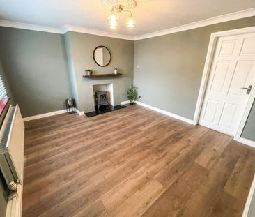 Terraced House to rent on - Photo 3