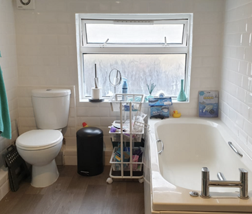 2 bedroom terraced house to rent - Photo 5