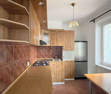 Prenájom - 2 - izbový byt s balkónom na starom sídlisku - Prievidza – Fotografia 6