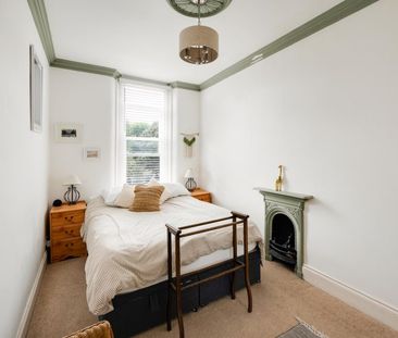1 Bed Flat - Photo 5