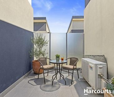 Thriving Townhouse in Noble Park - Photo 6