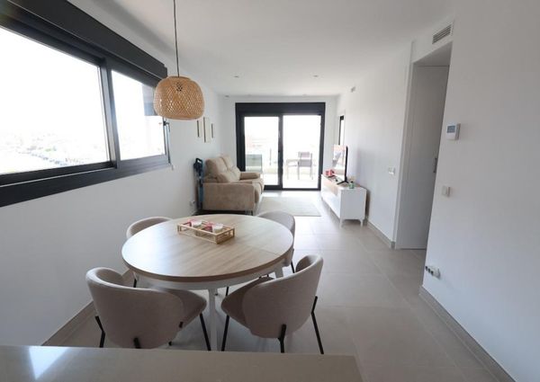 Apartamento a estrenar con vistas al mar en esquina en La Mata.