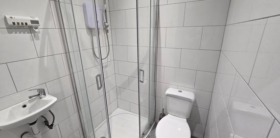 Room in a Shared House, Byron Road, HA3 - Photo 2
