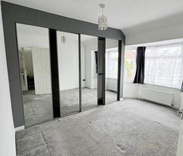 4 bedroom terraced house to rent - Photo 5