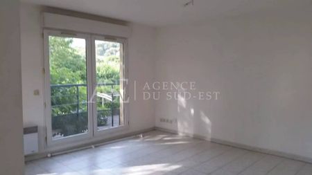 Location Appartement - Photo 2