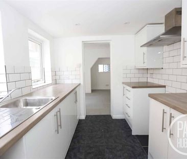 Commodore Road, Lowestoft - Photo 2