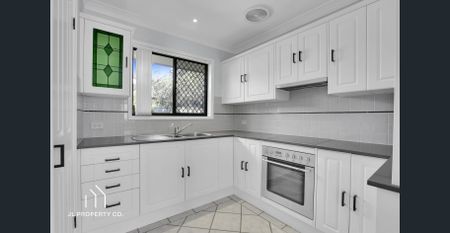 Townhouse Short Stroll To The Beach - Photo 4