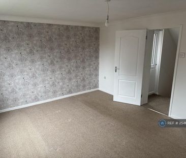 4 bedroom terraced house to rent - Photo 2