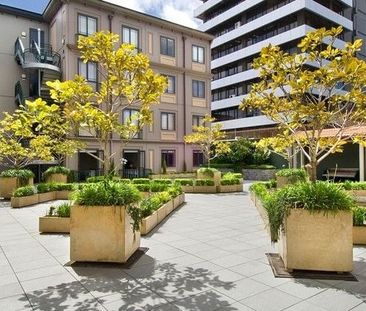 Ready-to-move-in Fully Furnished unit & 2 Carparks - Photo 5