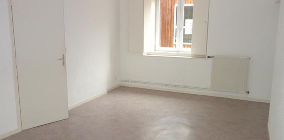 Location Appartement 2 pièces 63m² - Photo 2