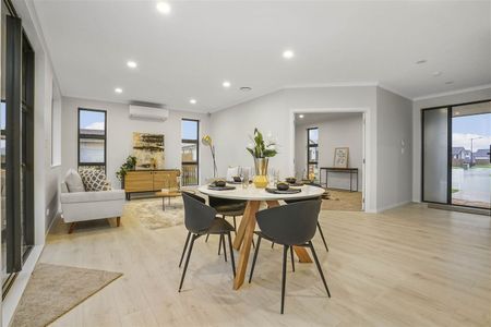 Executive Four Bedroom Home - Photo 3