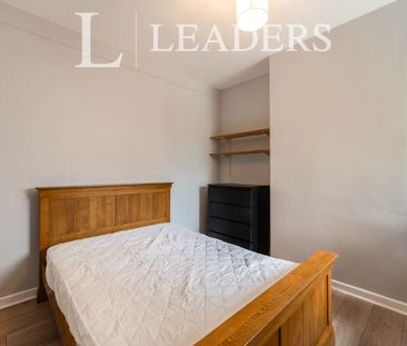 4 bedroom house to rent Baileys Road, PO5 - Photo 1