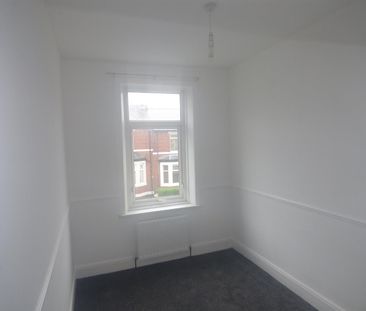 2 bed flat to rent in Gallant Terrace, East Howdon, NE28 - Photo 4