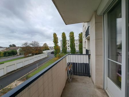 Location Appartement 2 pièces 50m² CHAMBRAY LES TOURS 37170 - Photo 4