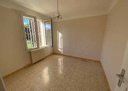 BOISSERON // Villa T5 en R+1 de 107,01m² avec jardin clôturé et garage, - Photo 4