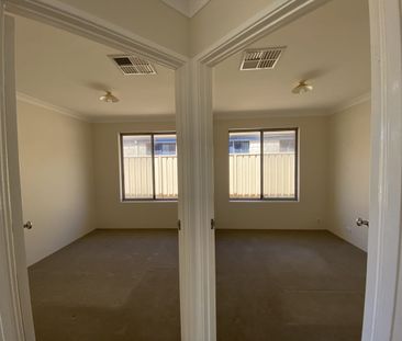 GREAT LOCATION !! - Photo 4