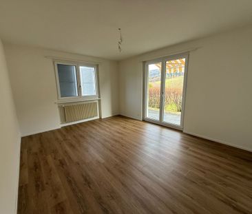 Bévilard, beautiful renovated 4.5 room apartment on the ground floo... - Foto 1