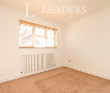 3 bedroom house to rent - Photo 3