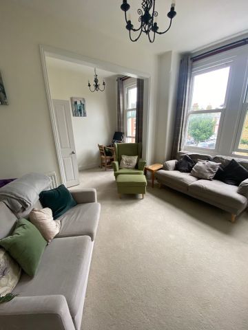 3 Bed Maisonette, Glasford Street, SW17 - Photo 2